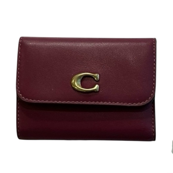 Coach Handbags - Coach Small Leather Snap Wallet with Zip Coin Pocket